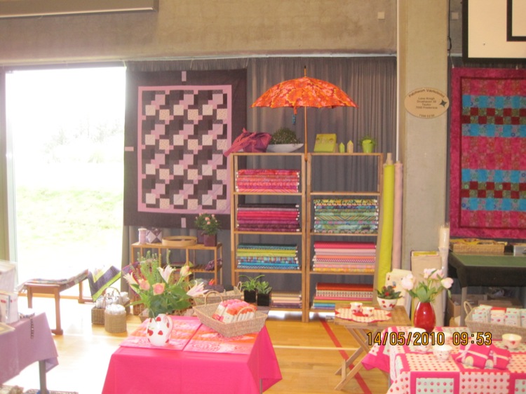 gal/Quiltefestival i Middelfart 2010/Butikker/QF 10 - Lis 048.JPG